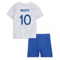 Frankreich Kylian Mbappe #10 Fußballbekleidung Auswärtstrikot Kinder WM 2022 Kurzarm (+ kurze hosen)
